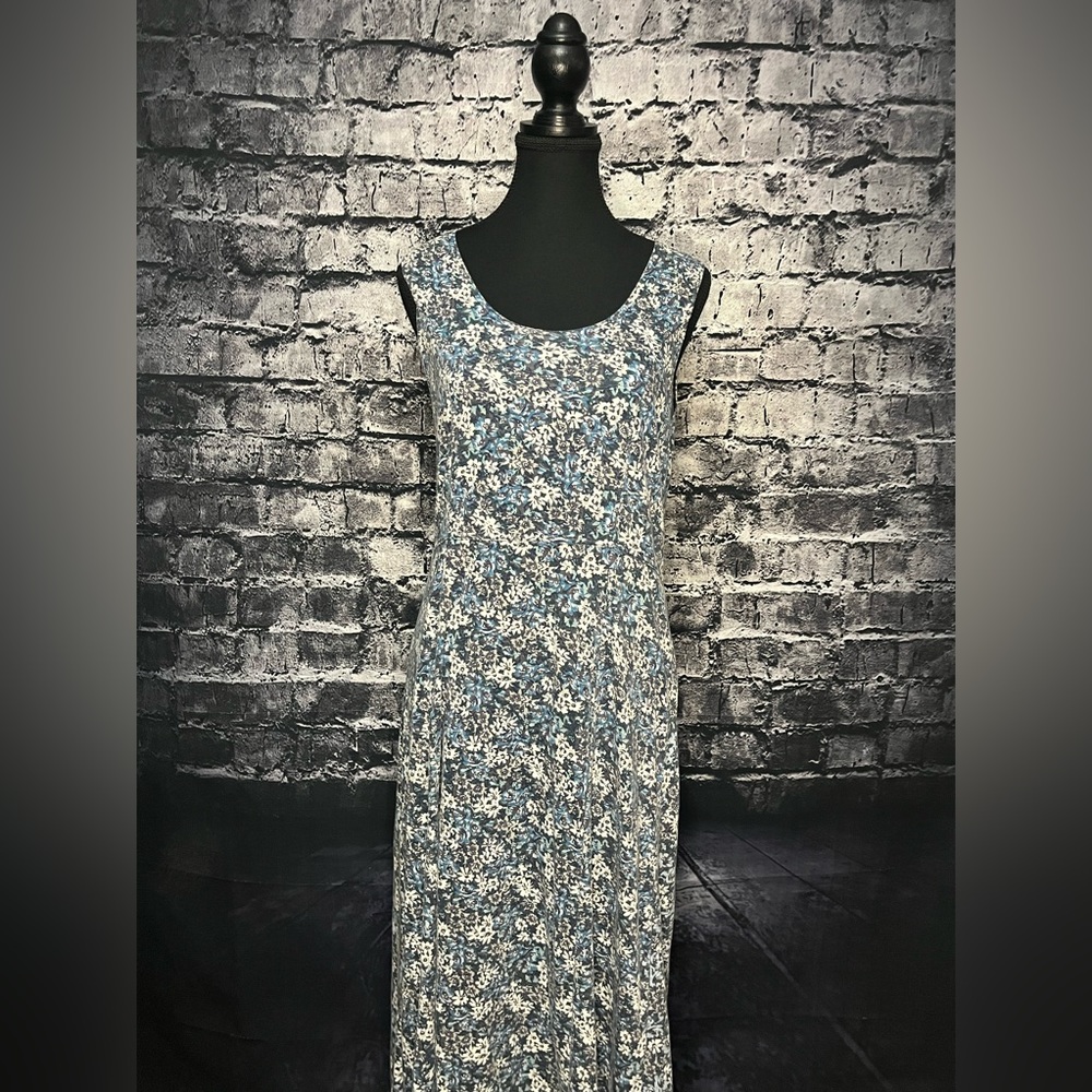 Arizona Dress - Picture 2 of 7